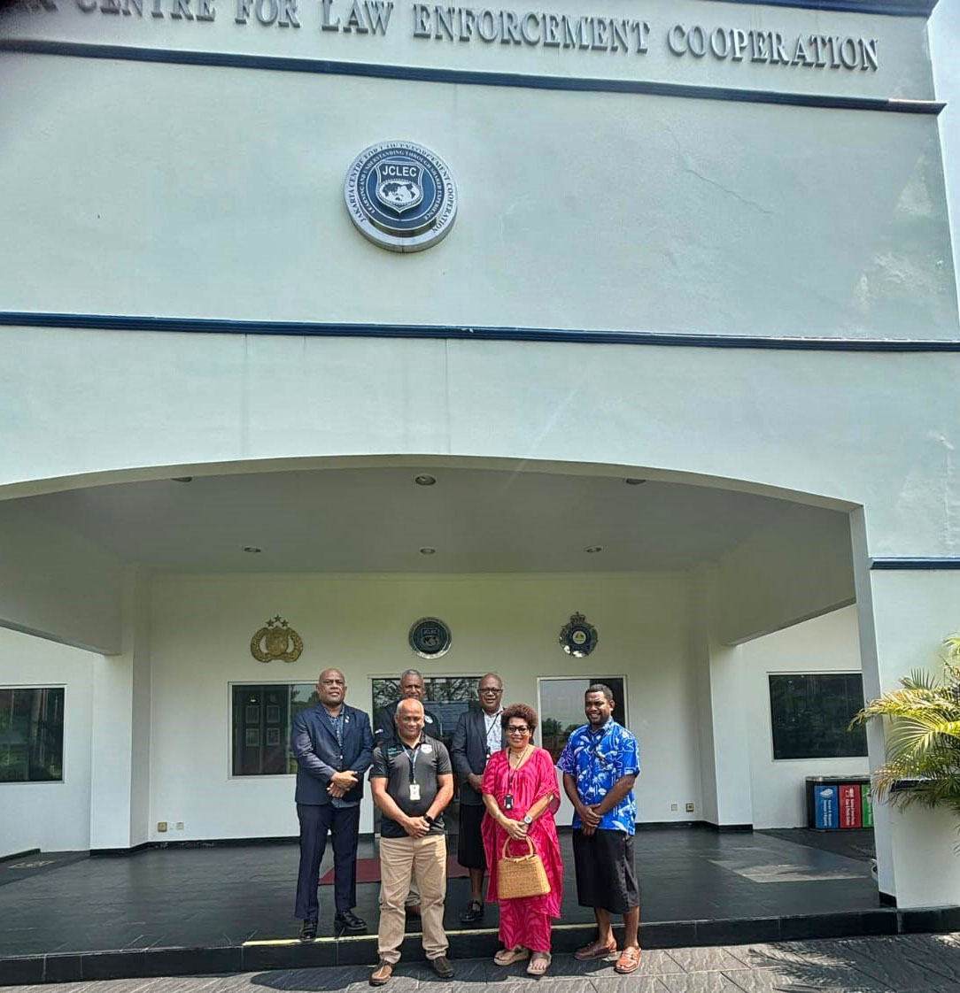 Ambassador Yauvoli Visits Fijian Crew of the Container Vessel “Micronesian Pride” in Cirebon, Indonesia